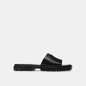 Fiona Sandal